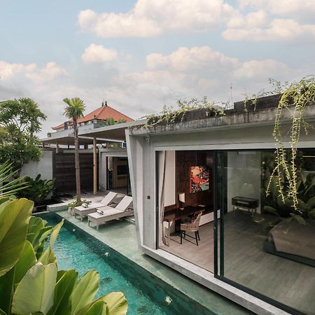Inspira Seminyak Villa Exteriör bild