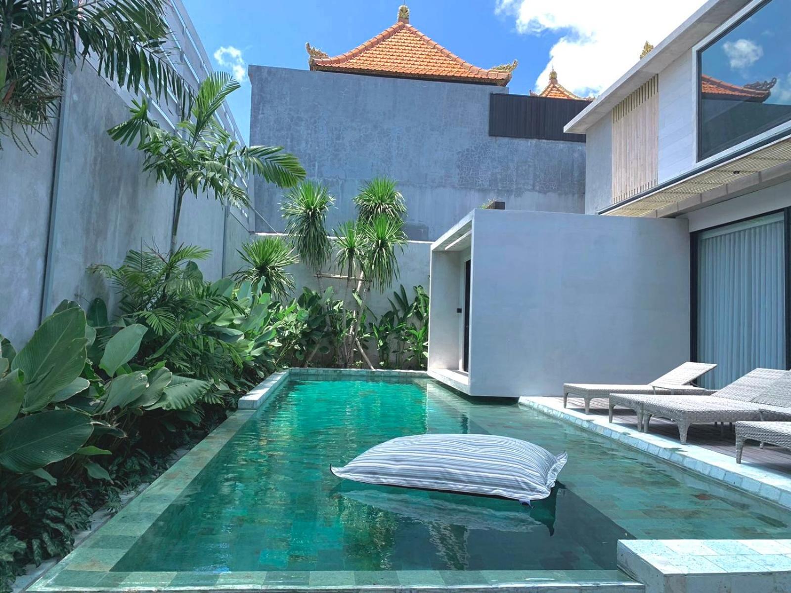 Inspira Seminyak Villa Exteriör bild
